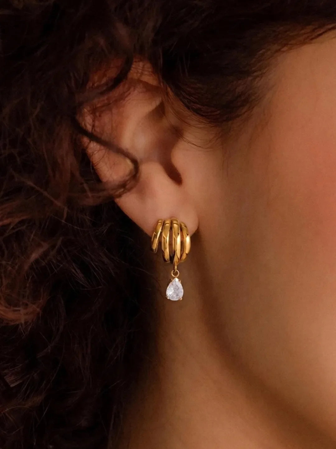 DROP ZIRCON STUDS