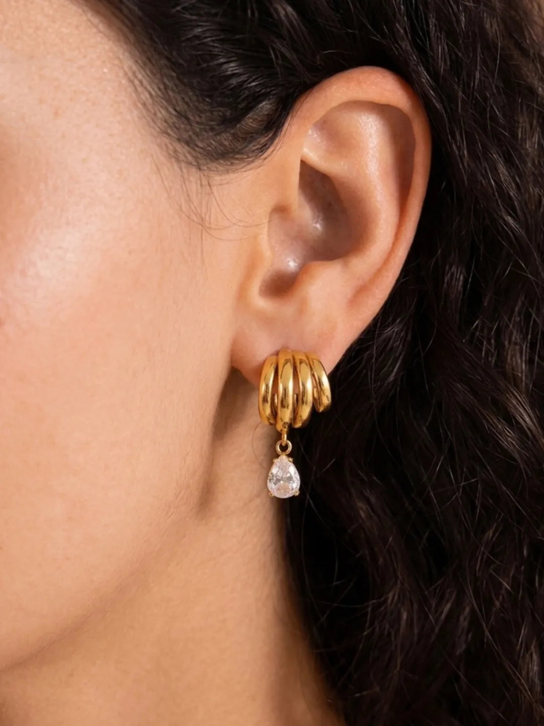 DROP ZIRCON STUDS