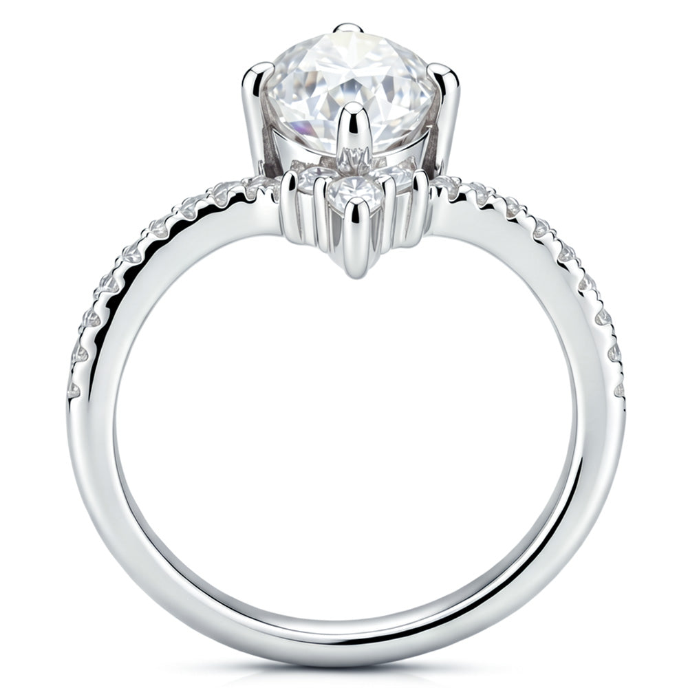 1CT Oval V-Shaped Moissanite Engagement Ring for Women