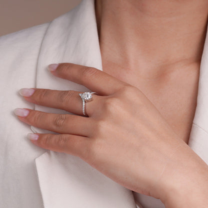 1CT Oval V-Shaped Moissanite Engagement Ring for Women